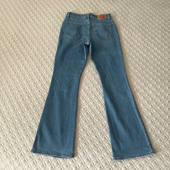 Levi’s 725 High Rise Boot Cut women’s jeans NWOT - Picture 2 of 5